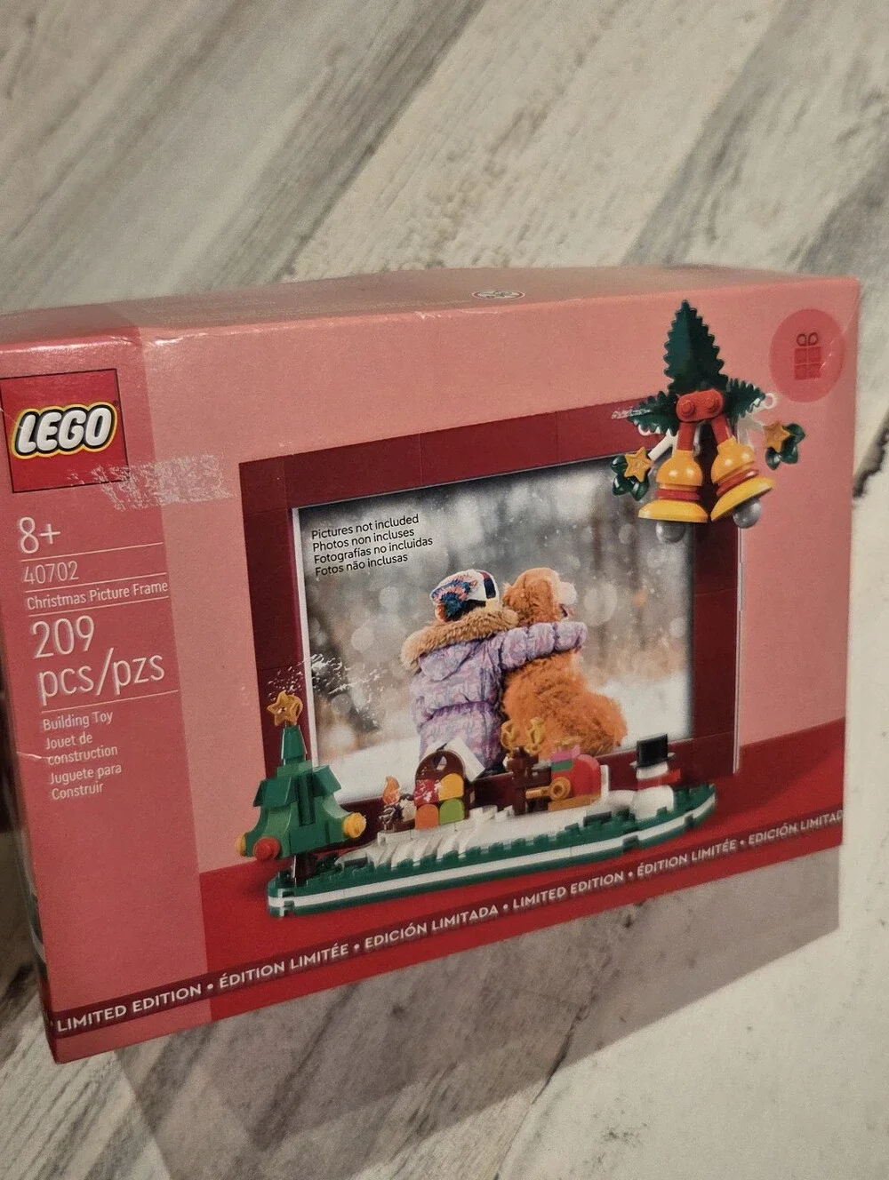 New LEGO 4072 Holiday Photo Frame Red w/Green Accents 209 Pcs 8+ LIMITED EDITION